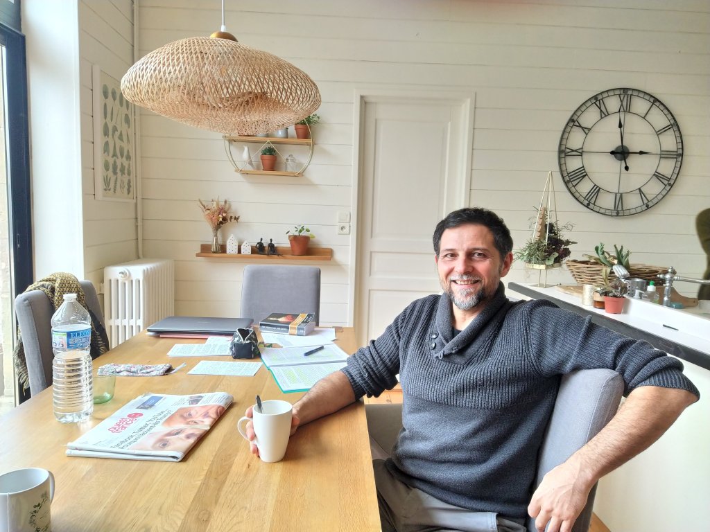  Sylvian Gambini : Turning over a new leaf by embracing Buddhism. Ground Tales Podcast